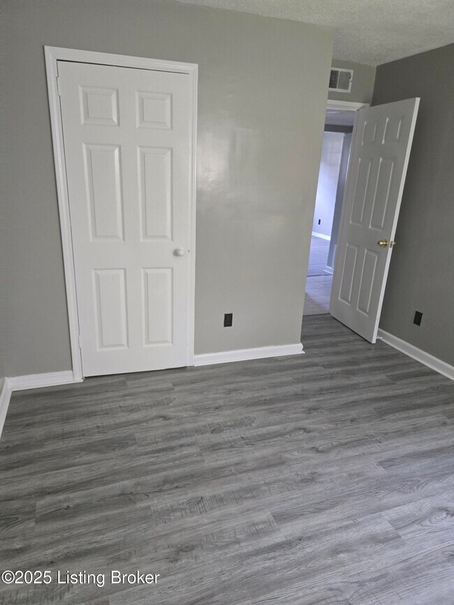 Building Photo - 3421 Shanks Ln