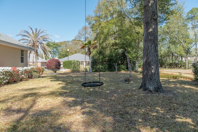 Building Photo - 1746 Wren Way