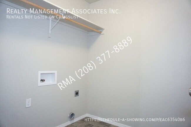 Building Photo - 13681 Key W St