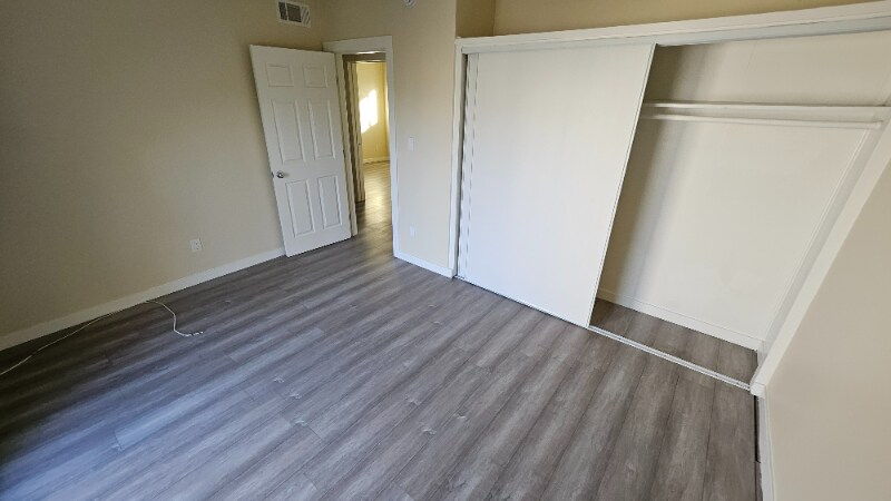 Building Photo - 7240 Woodman Ave