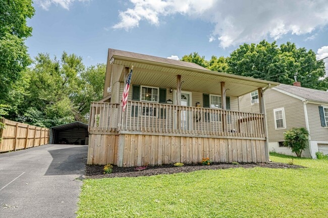 Building Photo - 511 Henry St