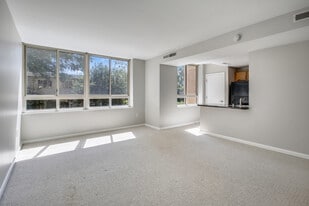 Building Photo - 350 G St SW