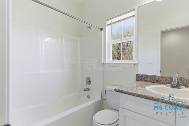 Building Photo - 125 Earle Taylor Ln