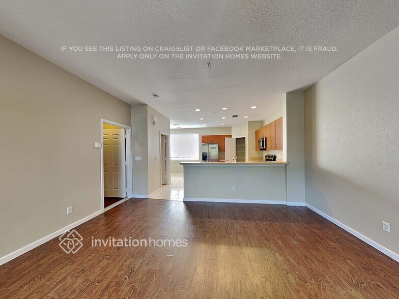 Building Photo - 156 Greenwich Cir