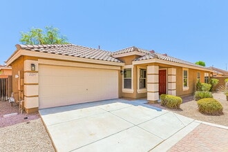Building Photo - 2281 E Peach Tree Dr