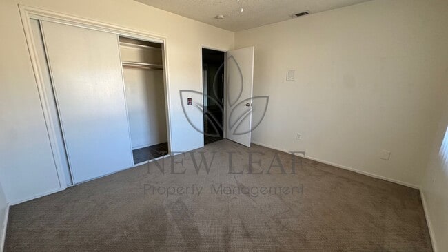 Building Photo - 970 W 14th St