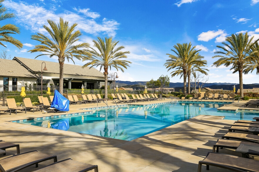 Building Photo - 1100 Lasso Way