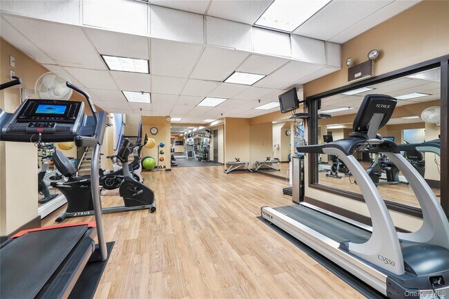 Building Photo - 1155 Warburton Ave