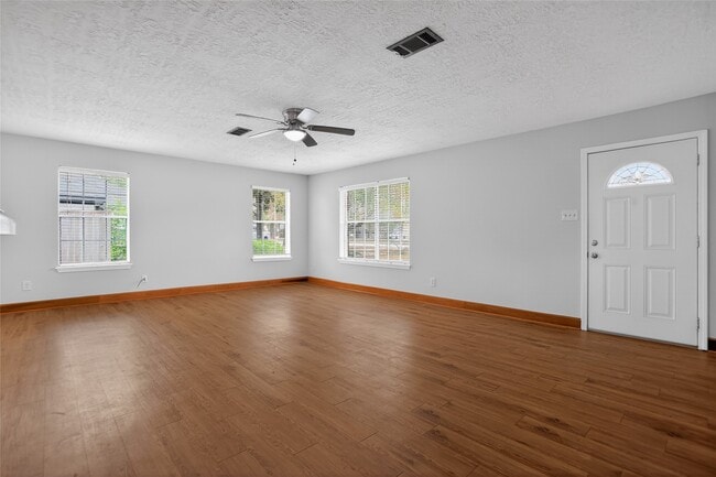 Building Photo - 601 Chateau Woods Pkwy Dr