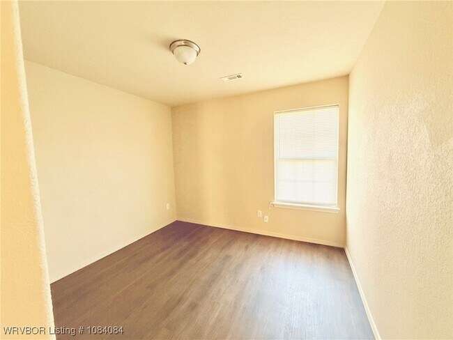 Building Photo - 6614 Huntington Ct