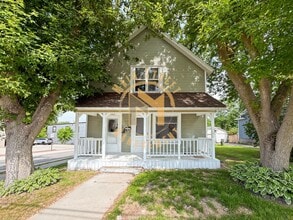Building Photo - 1501 S 10th St