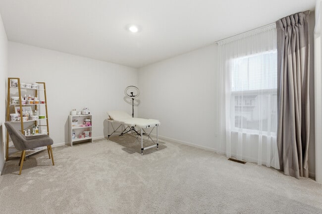 Building Photo - 8503 Rosehall Dr