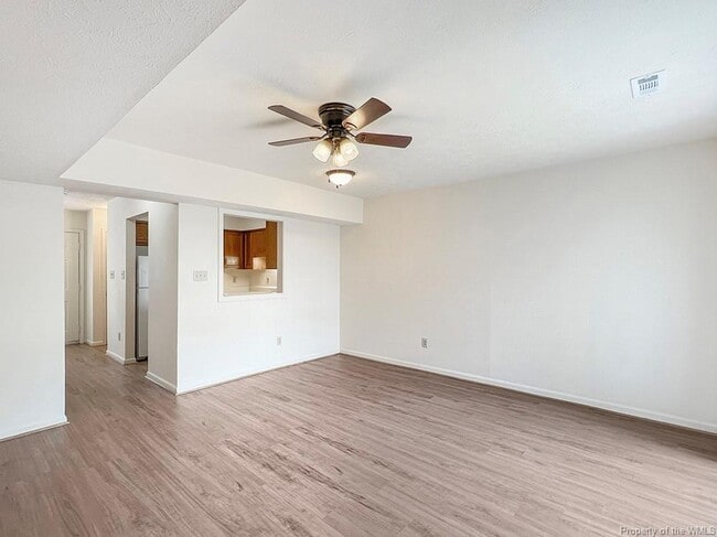 Building Photo - 5 Harpoon Ct