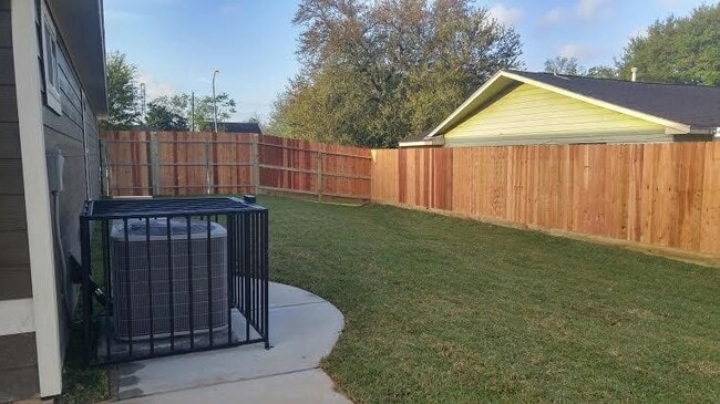 Building Photo - 3021 Sparrow St