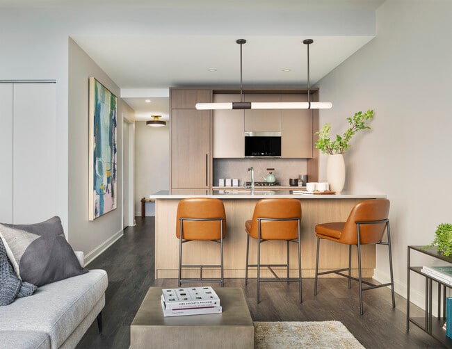 Building Photo - 164 N Peoria St