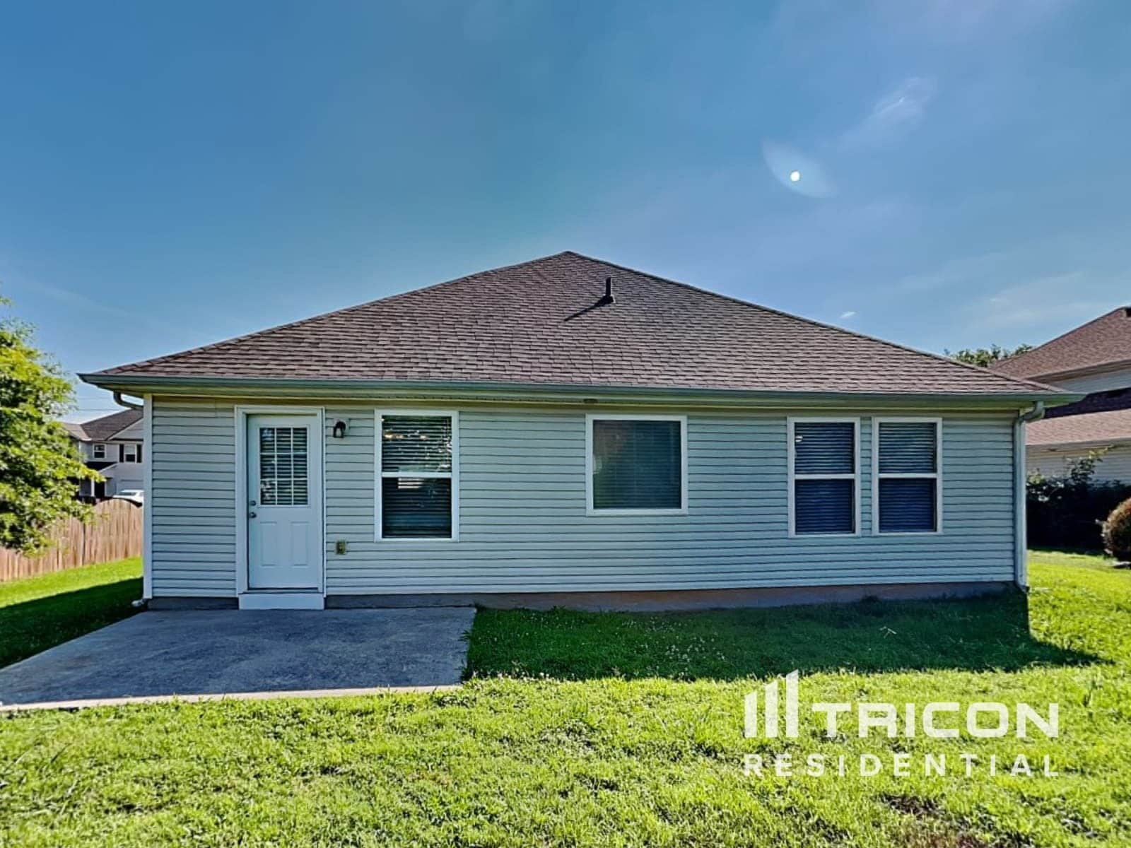 Building Photo - 1302 Kaiser Dr