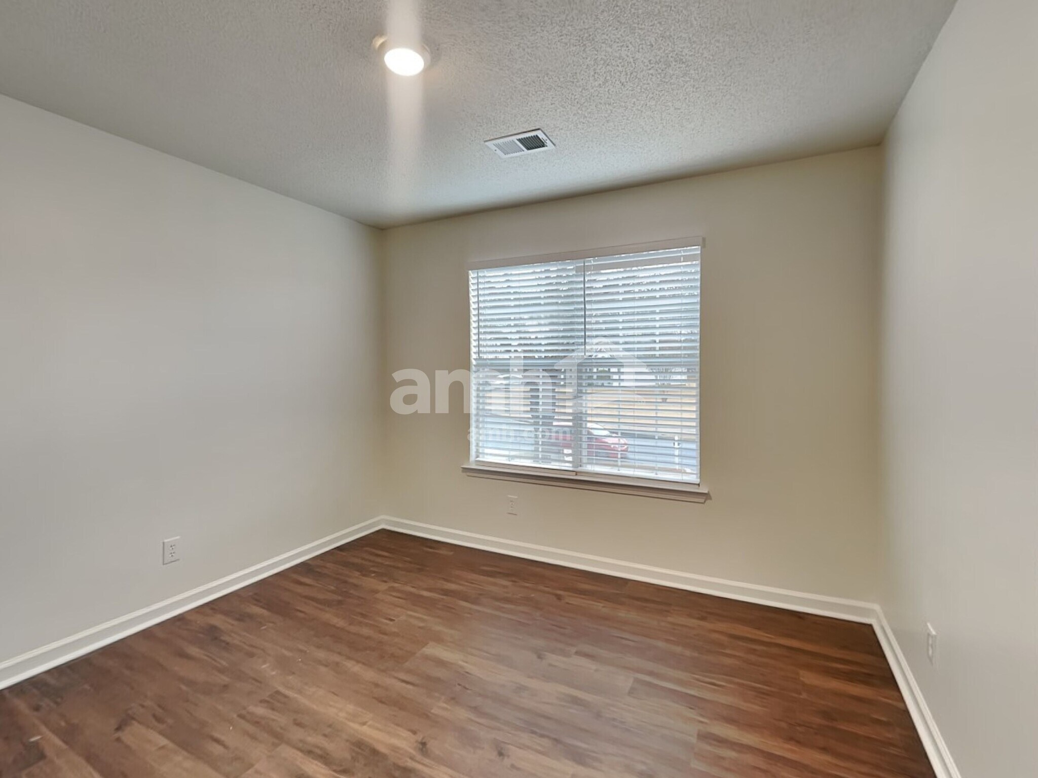 Building Photo - 30 Cheyenne Dr