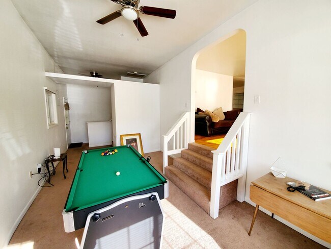 Building Photo - 910 Bungalow Ct