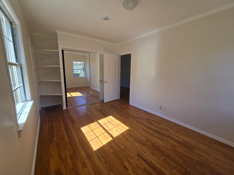 Building Photo - 13644 Leadwell St