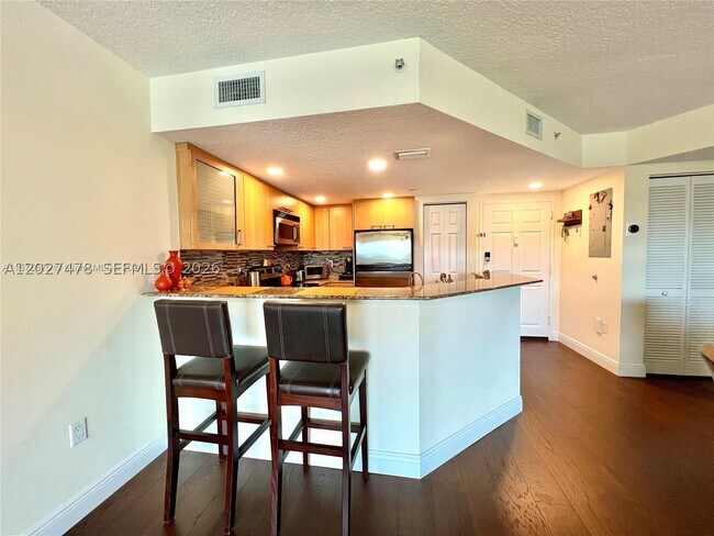 Building Photo - 201 Golden Isles Dr