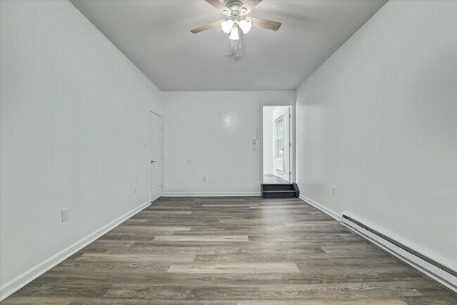 Building Photo - 198 White Pine Trl