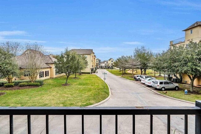 Building Photo - 9028 Harbor Hills Dr
