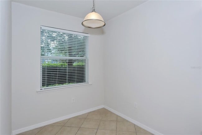 Building Photo - 7930 Moonstone Dr