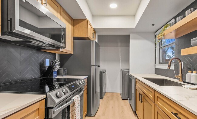 Building Photo - 2 BD & 2 BA | FURNISHED | TV and Internet Included | Pet Considered- Fees apply