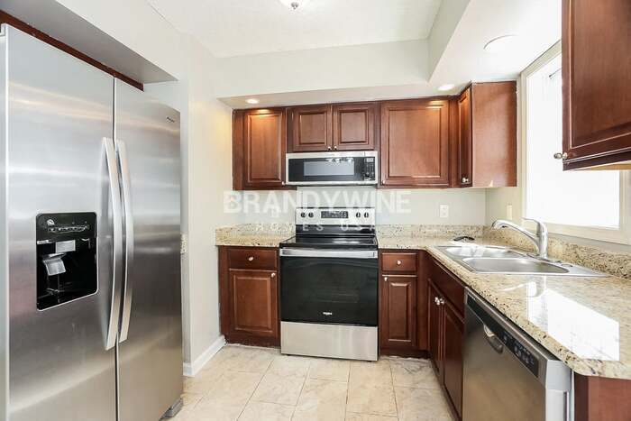 Building Photo - 3712 Forest Blvd