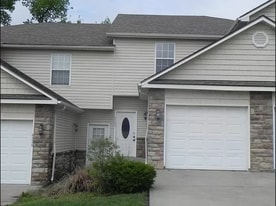 Building Photo - 4524 Willow Ave