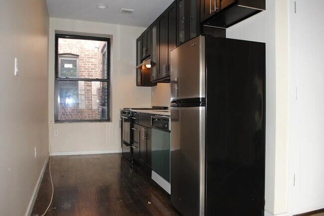 Primary Photo - 1 bedroom in BROOKLYN NY 11225