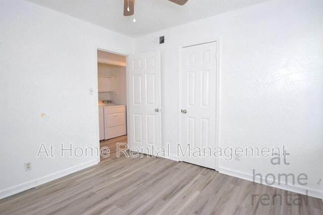 Building Photo - 6601 S Zunis Ave