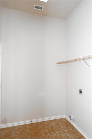 Building Photo - 1424 Canary Dr