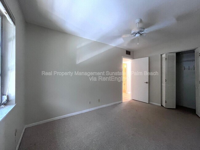 Building Photo - 4201 S Ocean Blvd