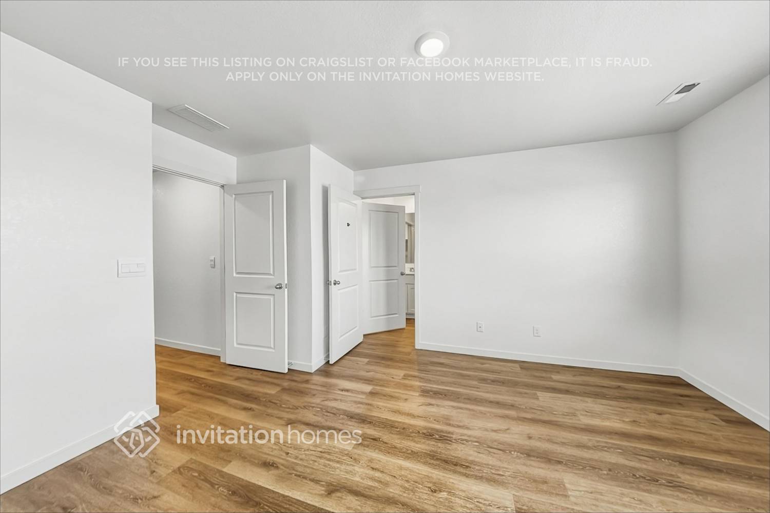 Building Photo - 27470 E Maple Ave