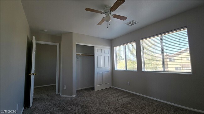 Building Photo - 2920 Bridleton Ave