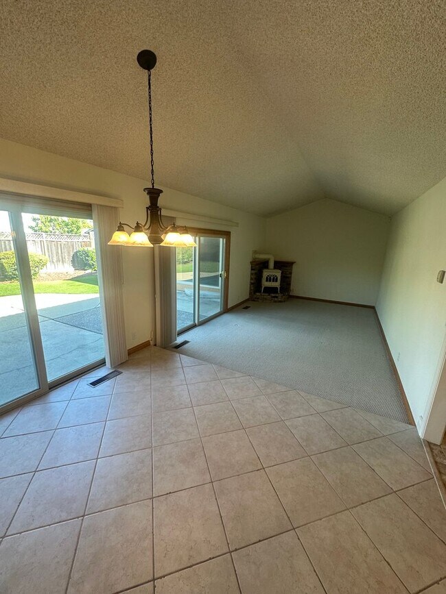 Building Photo - Almaden Single Family Home
