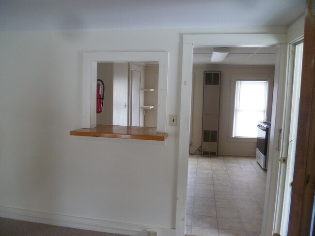 Building Photo - 174 S Branch St