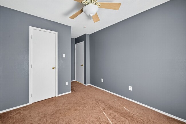Building Photo - 3714 Bent Springs Ln