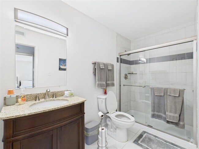 Building Photo - 121 Comanche Dr