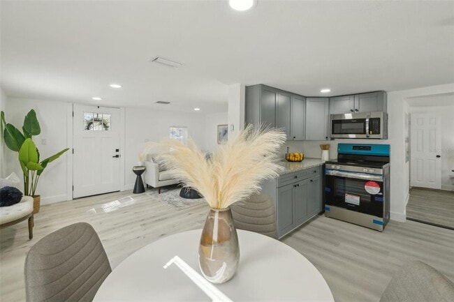 Building Photo - 2111 E Ellicott St
