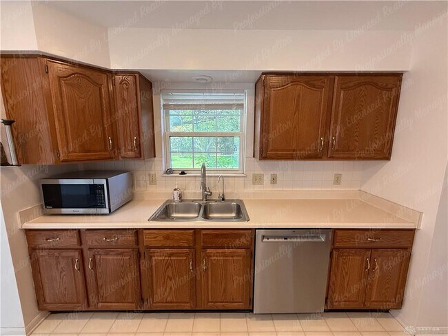 Building Photo - 4311 Limerick Ln