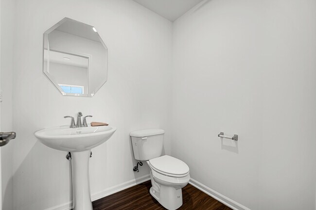 Building Photo - 25720 W Yorkshire Dr