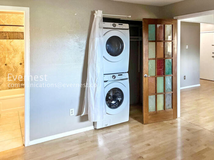 Building Photo - 2640 Juniper Ave