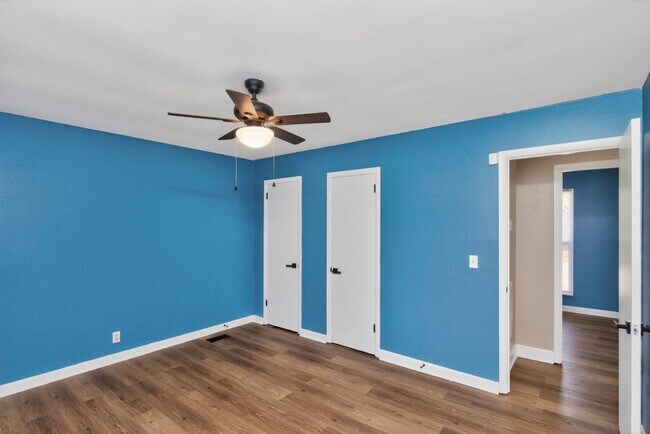 Building Photo - 3153 Towne Village Rd