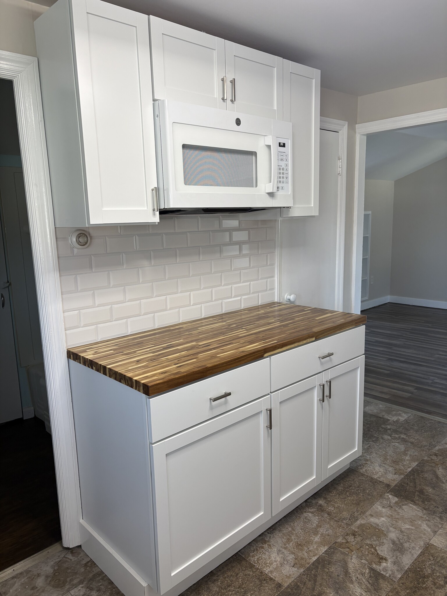 Kitchen - 129 Ridge Rd