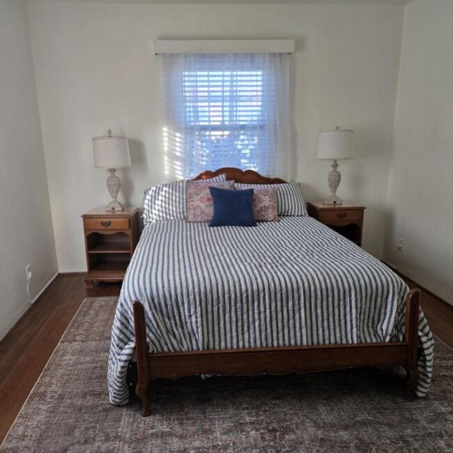 Building Photo - 901 A Ave