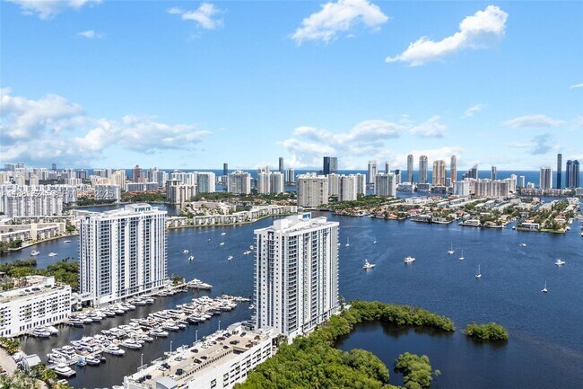 Building Photo - 17111 Biscayne Blvd