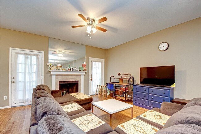 Building Photo - 6000 Reims Rd