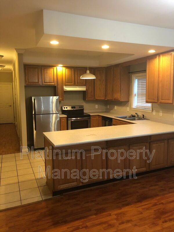 Building Photo - 48 Weyman Ave SW